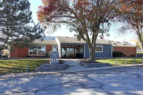 5344 S 99th St, Omaha, NE 68127