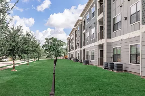 8520 Madie Dr, Houston, TX 77022 photo 30