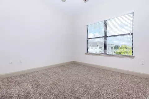 8520 Madie Dr, Houston, TX 77022 photo 14