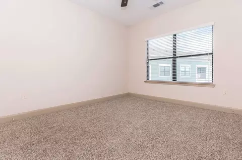 8520 Madie Dr, Houston, TX 77022 photo 24