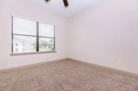 8520 Madie Dr, Houston, TX 77022 photo 20
