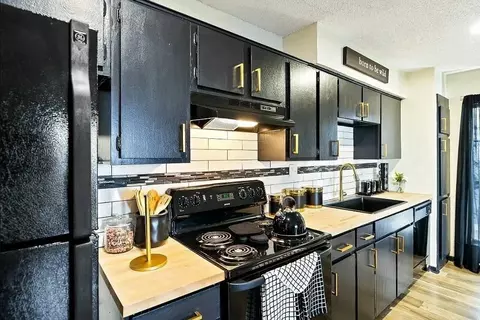 12221 Blanco Rd, San Antonio, TX 78216 photo 6