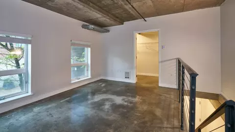 301 Minor Ave N, Seattle, WA 98109 photo 12