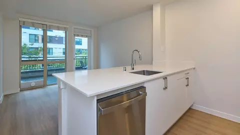301 Minor Ave N, Seattle, WA 98109 photo 18