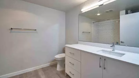 301 Minor Ave N, Seattle, WA 98109 photo 16