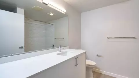 301 Minor Ave N, Seattle, WA 98109 photo 20