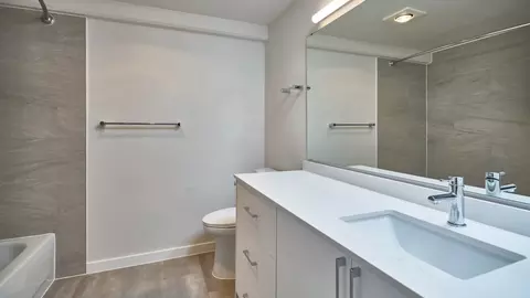 301 Minor Ave N, Seattle, WA 98109 photo 31