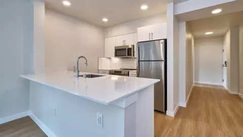 301 Minor Ave N, Seattle, WA 98109 photo 24