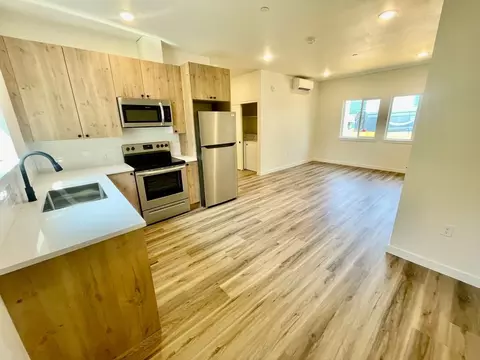 4014 SE Holgate Blvd, Portland, OR 97202
