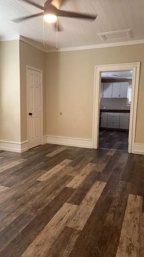 201 E 3rd Ave, Gastonia, NC 28052 photo 2