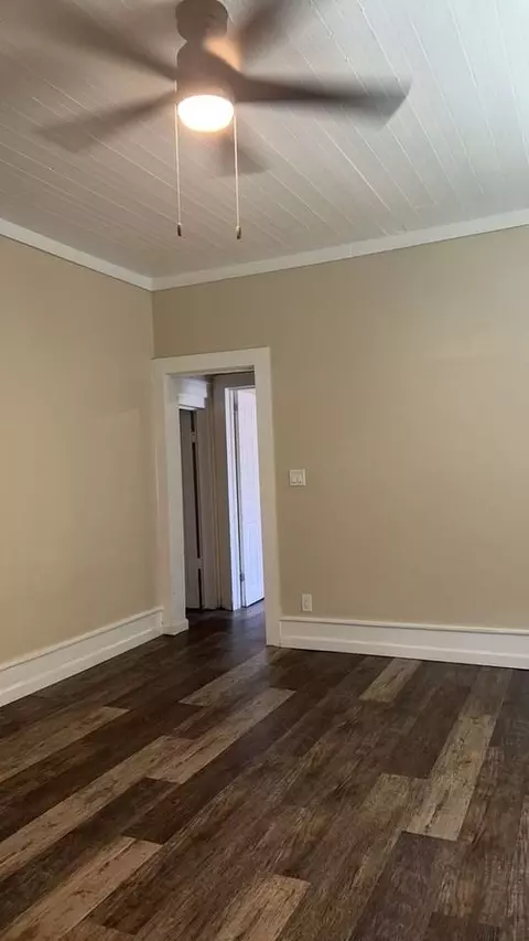201 E 3rd Ave, Gastonia, NC 28052 photo 4