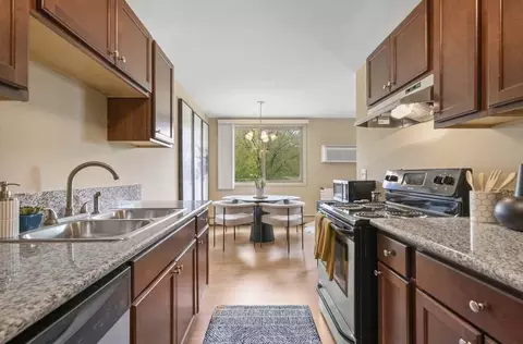 241 Yosemite Cir N, Golden Valley, MN 55422