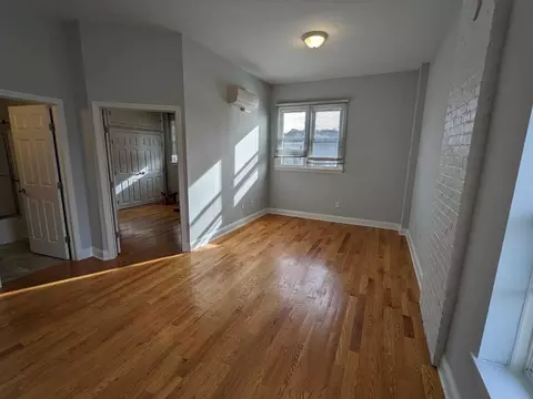 360 Main St, Ansonia, CT 06401 photo 4