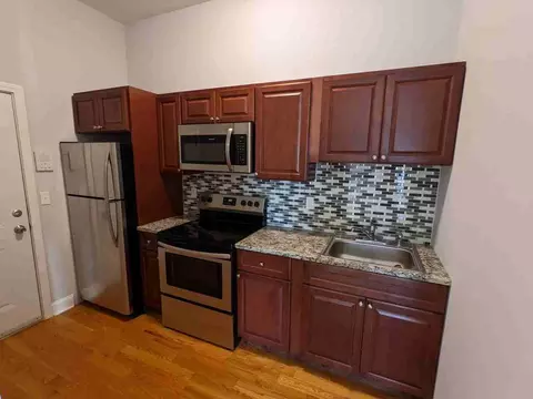 360 Main St, Ansonia, CT 06401 photo 3