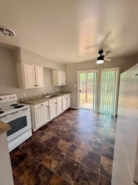 5409 El Camino Ave, Carmichael, CA 95608