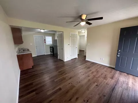 2469 Dawson St, Indianapolis, IN 46203