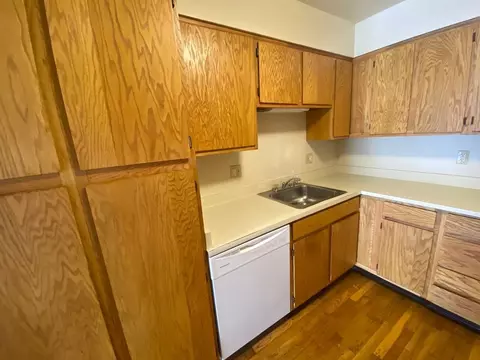89 Th St, Broadmoor, CA 94015
