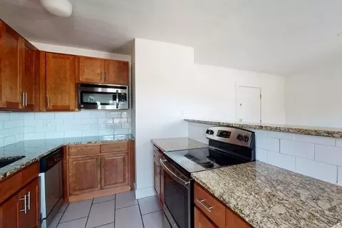 405 E Armour Blvd, Kansas City, MO 64109
