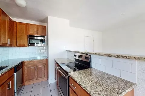 405 E Armour Blvd, Kansas City, MO 64109