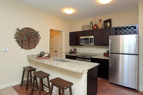 407 N Garrison Ave, Ferrelview, MO 64163
