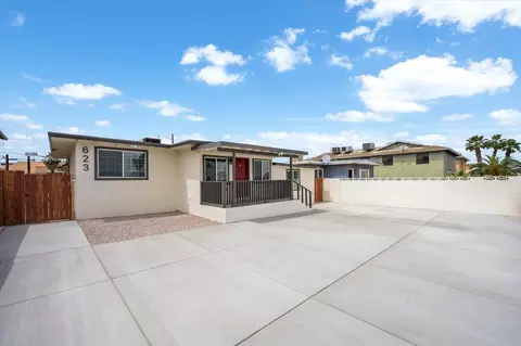 623 N 10th St, Las Vegas, NV 89101