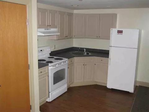 800 James Ave, Scranton, PA 18510