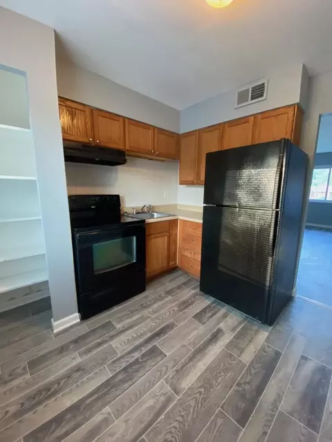 8534 N Broadway, Saint Louis, MO 63147