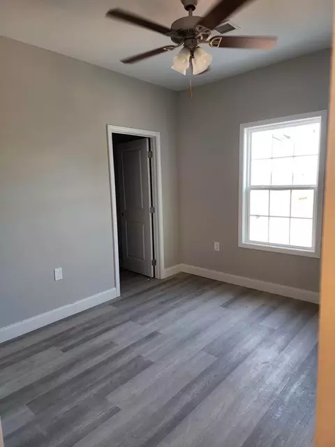 2244 Hickory St, Bowling Green, KY 42101