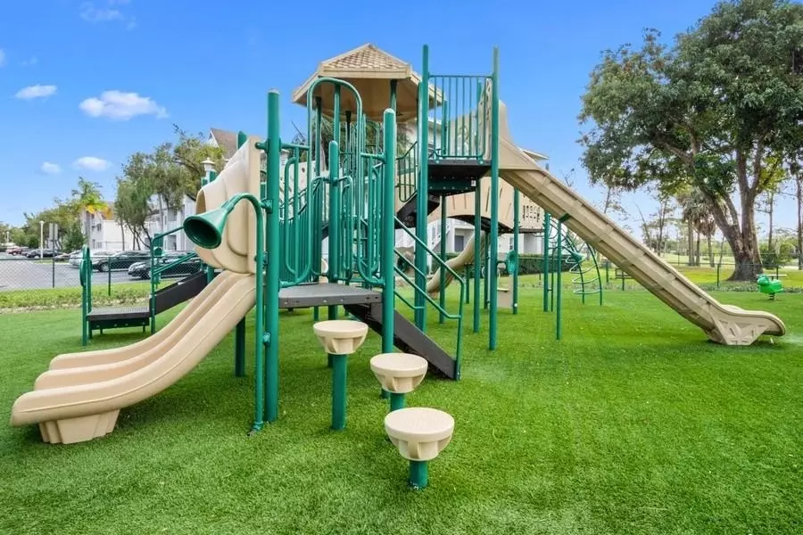  8171 N University Dr, Tamarac, FL 33321 photo 18