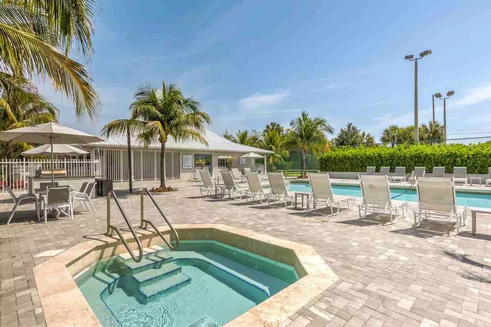  8171 N University Dr, Tamarac, FL 33321 photo 17