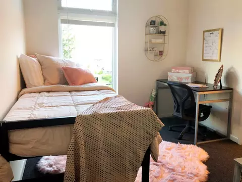 1000 Diamond St, Philadelphia, PA 19122