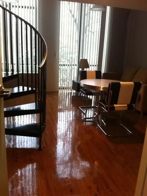 800 James Ave, Scranton, PA 18510