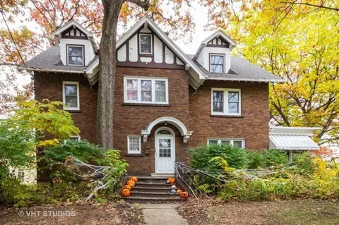 304 Nicholson St, Joliet, IL 60435