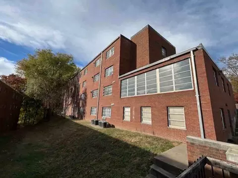 1607 W 12th St, Davenport, IA 52804
