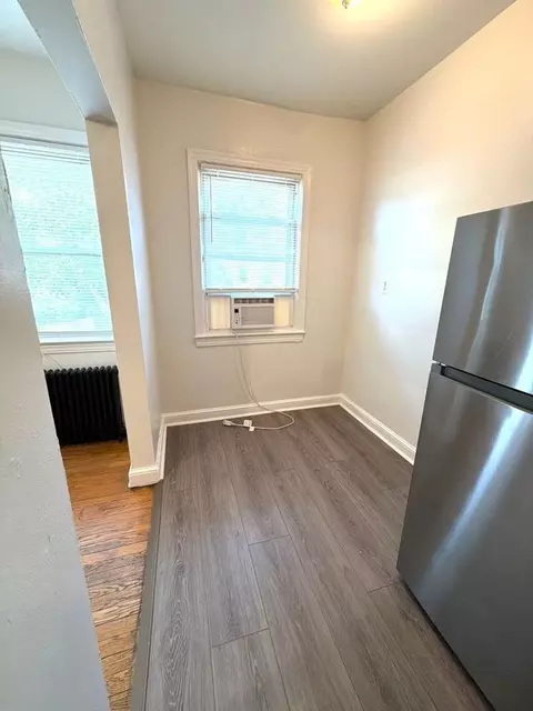 116 44th St NE, Washington, DC 20019