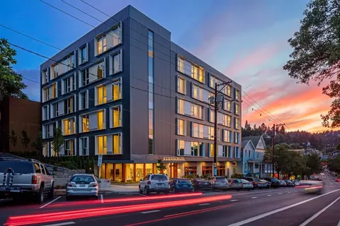 1450 SW Jefferson St, Portland, OR 97201