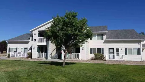 100 S Wind River Dr, Douglas, WY 82633 photo 4