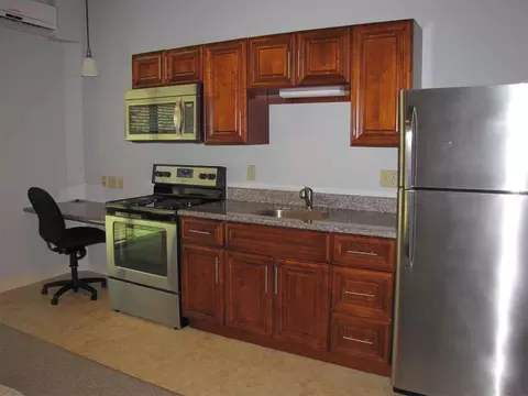 800 James Ave, Scranton, PA 18510