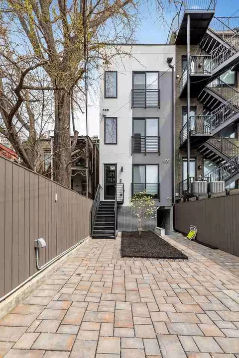 1425 P St NW, Washington, DC 20005 photo 25