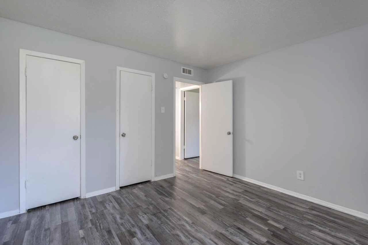  805 Central Dr, Bedford, TX 76022 photo 17