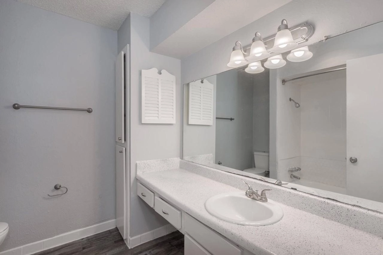  805 Central Dr, Bedford, TX 76022 photo 23