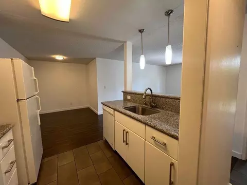 2240 Blake St, Berkeley, CA 94704 photo 4