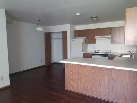 w171s7576 Lannon Dr, Muskego, WI 53150
