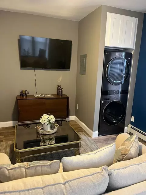 23 Handy St, Providence, RI 02909