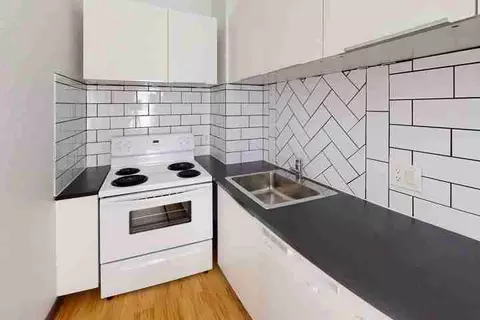 200 W Armour Blvd, Kansas City, MO 64111