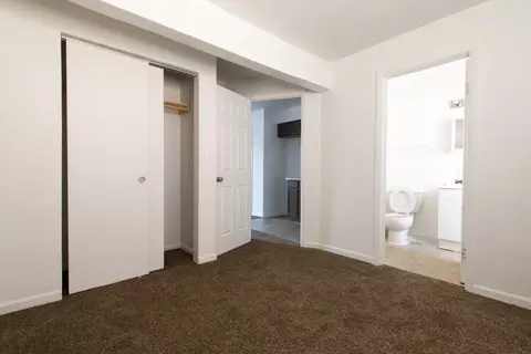 8640 S Ingleside Ave, Chicago, IL 60619 photo 5