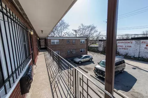 8640 S Ingleside Ave, Chicago, IL 60619 photo 2