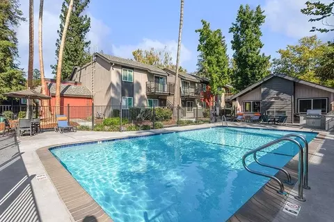 817 Fulton Ave, Sacramento, CA 95825 photo 3