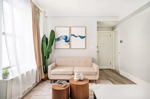 141 E 33rd St, New York, NY 10016
