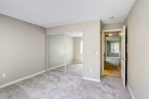 13808 NE 12th St, Bellevue, WA 98005 photo 17